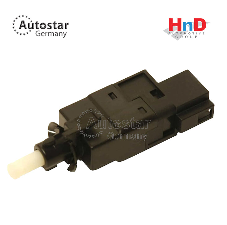 Mercedes Benz BRAKE LIGHT SWITCH W168 / W169 / W203 / W245 0015452009