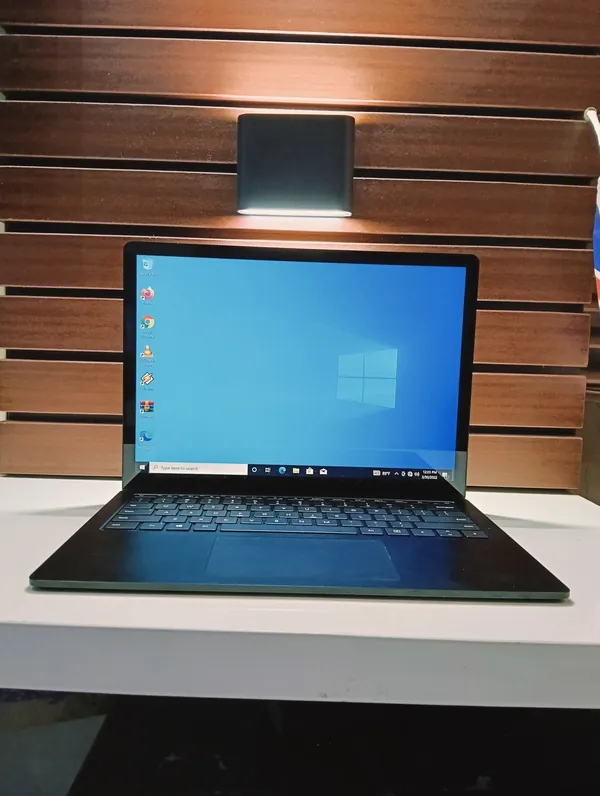 Microsoft Surface Laptop 4 Intel Core i7 (3.0GHz) 11th Gen 512GB SSD 16GB Ram Touchscreen