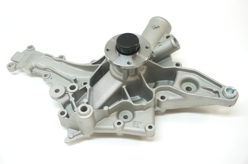 TRUCKTEC (02.19.179) WATER PUMP For Mercedes Benz 1122001501