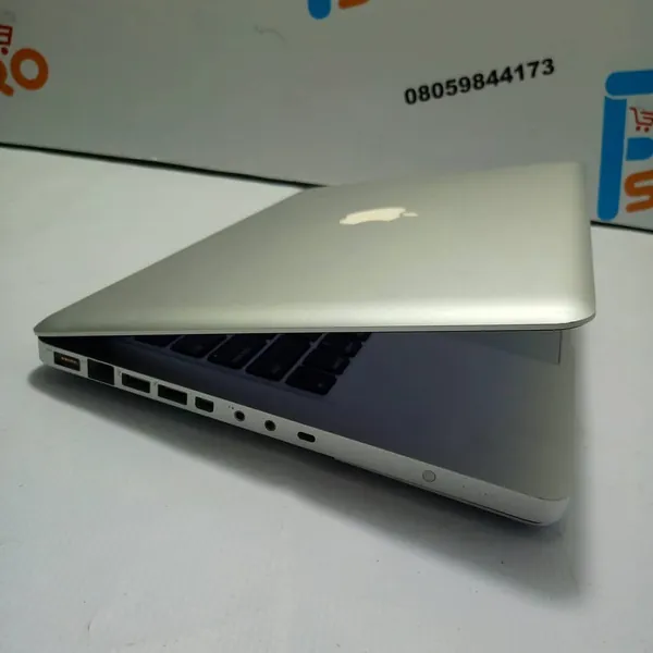 Promo: Apple MacBook Pro Dual Core with keyboard Light