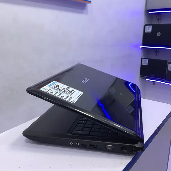 Asus K60ij Laptop Intel Dual Core 4GB Ram 320GB HDD 2.20GHz Processor Speed