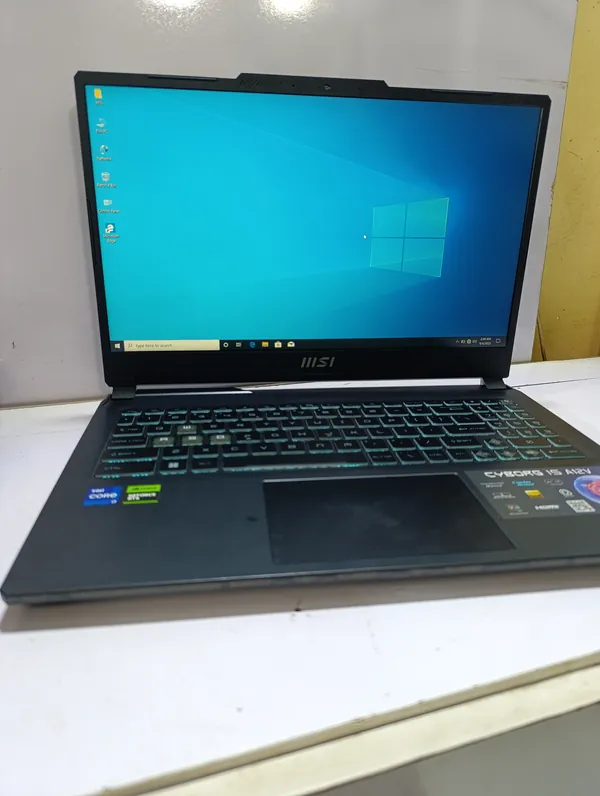 MSI CYBORG 15 A12V Core i7 12th Gen 512GB SSD 16GB Ram 8GB RTX 4060 Nvidia Dedicated Graphics