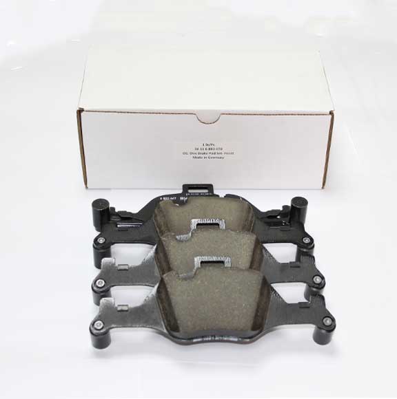 BMW Genuine BRAKE PAD FRONT (Original Parts Without Sticker Level and Neutral Box) G30 34116883470