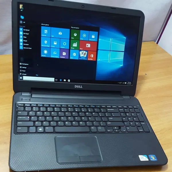 UK used Dell inspiron 15 notebook 4GB Ram 250GB Hard Drive