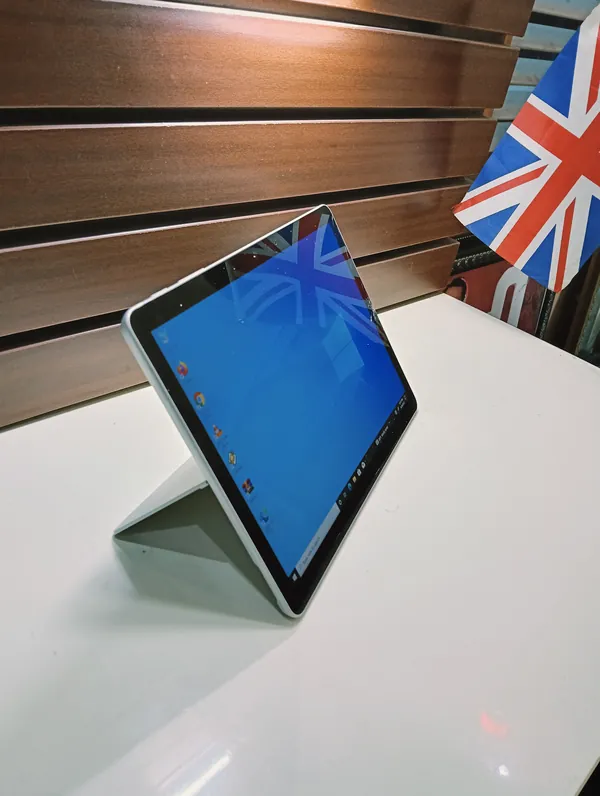 Microsoft Surface Go 3 Touchscreen Intel Pentium 64GB SSD 4GB Ram Windows 10 Pro-