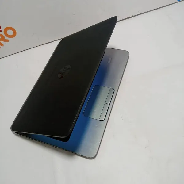 HP 430 Touchscreen Laptop 8GB Ram 500GB HDD Intel Core i3 Touchscreen Free Wireless Mouse