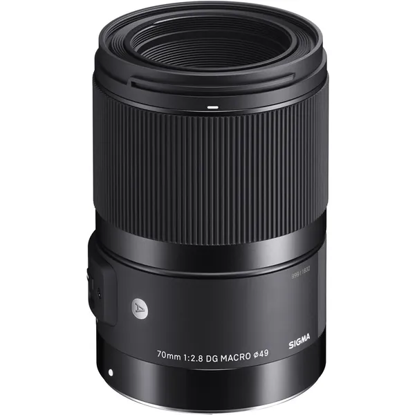 Sigma 70mm f/2.8 DG Macro Art Lens for Leica L