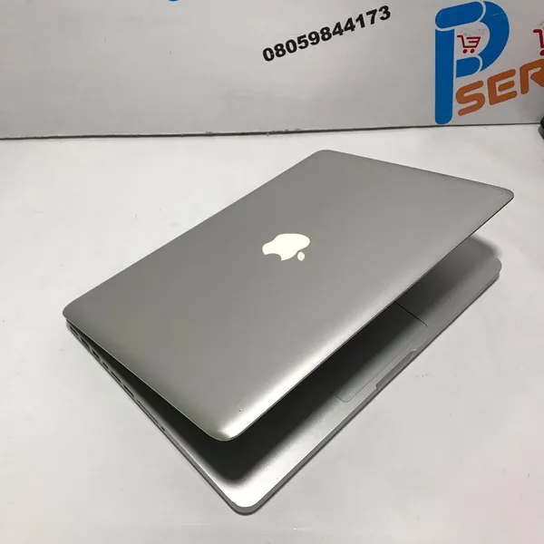 Apple MacBook Pro Intel Core i7 8GB Ram 500GB HDD Nvidia Dedicated Graphics Keyboard Light Free Wireless Mouse