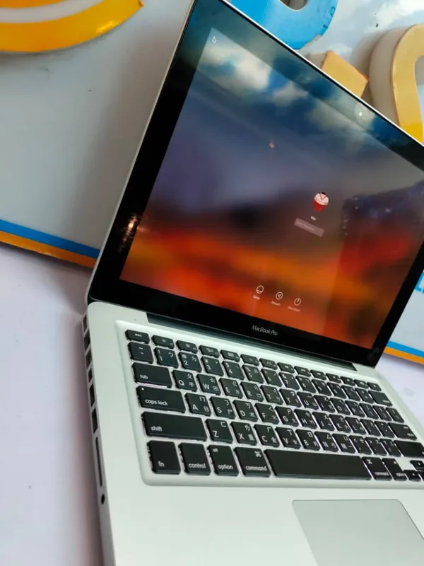 UK Used Apple MacBook pro Intel Core i7 12GB Ram 500gb hdd Keyboard light