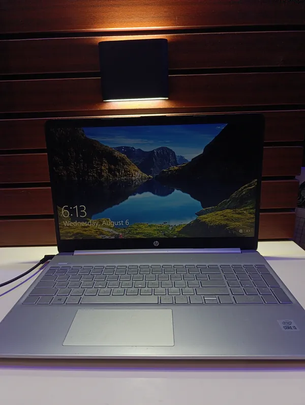 HP 15s-fq1xxx Intel core i3 10th Gen 8GB RAM 256GB SSD