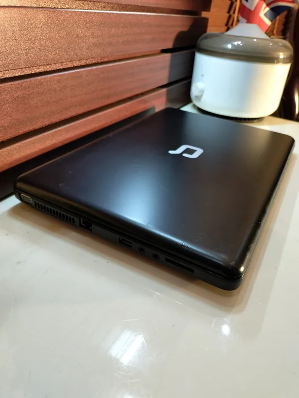 HP Compaq Presario CQ57 250GB HDD 6 GB Ram AMD Windows 10 Pro