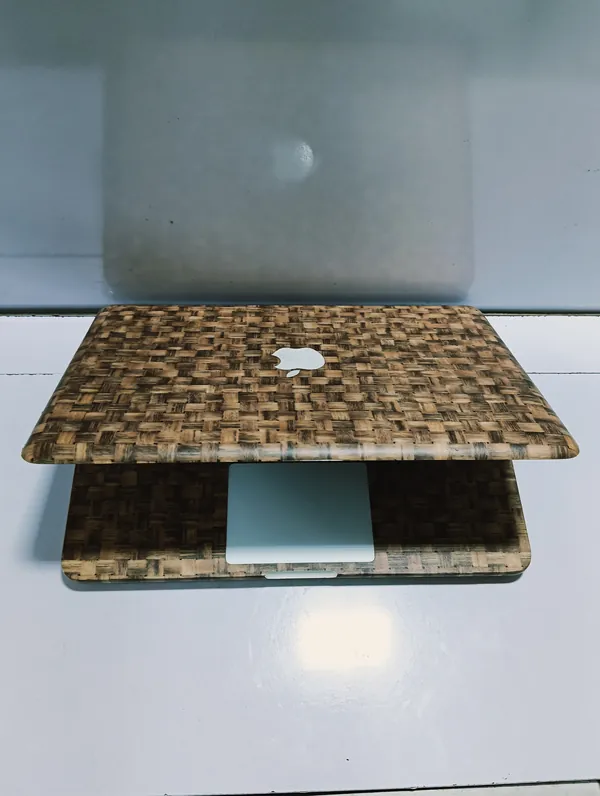 Apple MacBook Unibody Core 2 Duo 250GB/500GB HDD 4GB Ram Mac OS