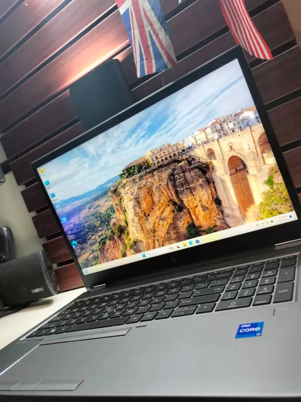 HP zBook Fury G8 -15.6 GB Mobileworkstatoin- 11th Gen. Intel Core i7 1TbGB SSD 32GB RAM 20GB Total Graphics 4GB Dedicated Nvidia Quadro HDMI keyboard Light