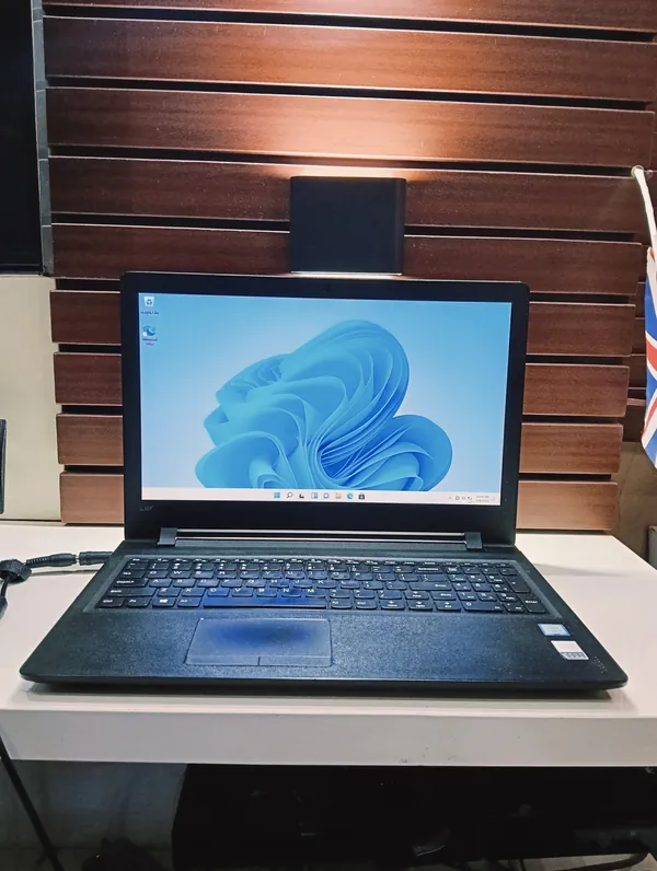 Lenovo IdeaPad 81AQ Intel Core i5 (2.7GHz) 128GB SSD 4GB Ram Windows 11 Pro