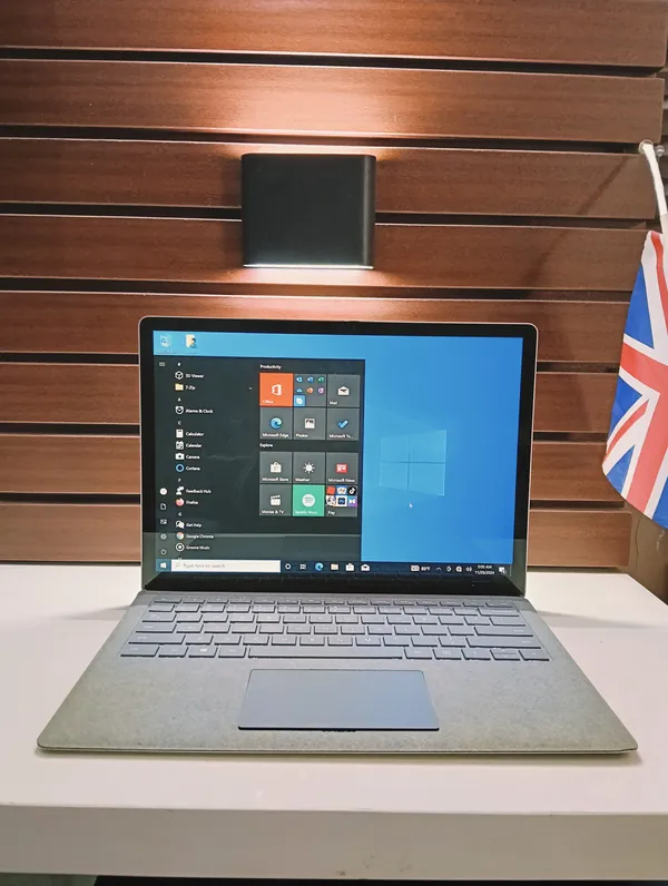 Microsoft Surface 2 Touchscreen Intel Core i5 (1.9GHz) 8th Gen 128GB SSD 8GB Ram