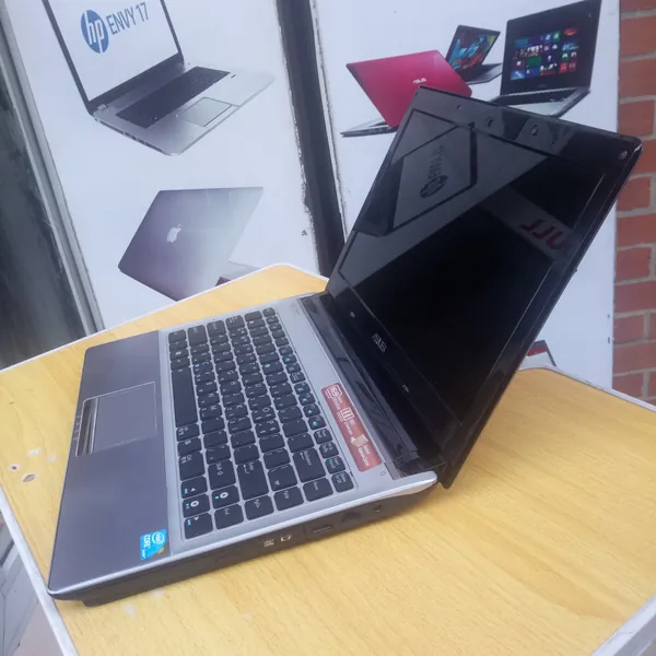 Asus Core 2 Duo Laptop 2GB Ram, 160GB HDD