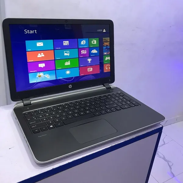 HP Pavilion 15 Intel Core i7 6GB Ram 320GB HDD 15inch Display 2.6GHz