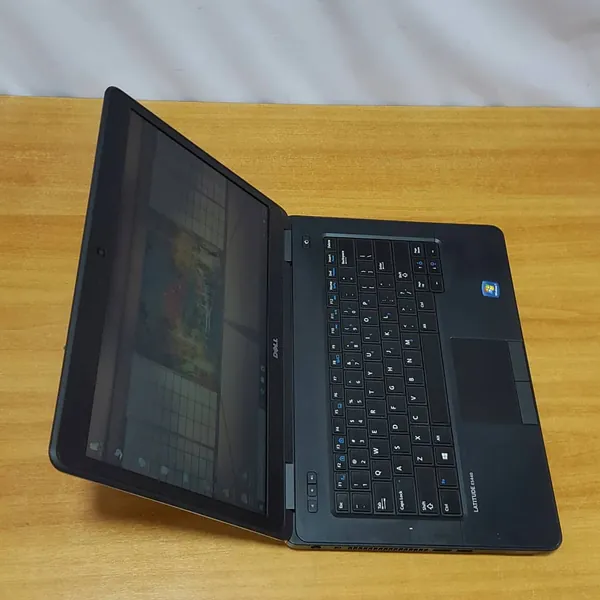 Dell Latitude E5440 Laptop Intel Core i3 320GB HDD 4GB Ram