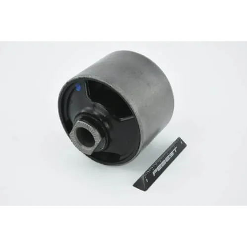 Suzuki Verona RP625 Rear Trailing Rod Bushing