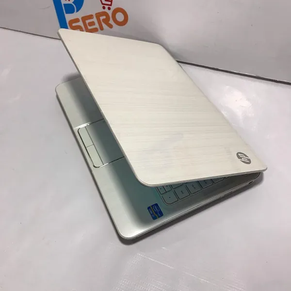 HP Envy dv4 Slim Laptop Intel Core i7 4GB Ram 500GB HDD 2.2GHz Run on 4 Processors Free Wireless Mouse