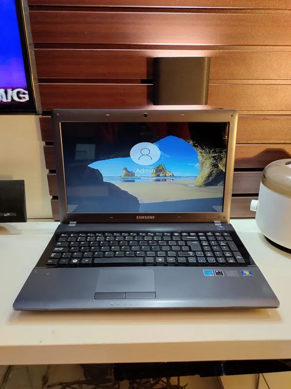 Samsung RV415/R515 250GB HDD 4GB Ram AMD Windows 10 Pro