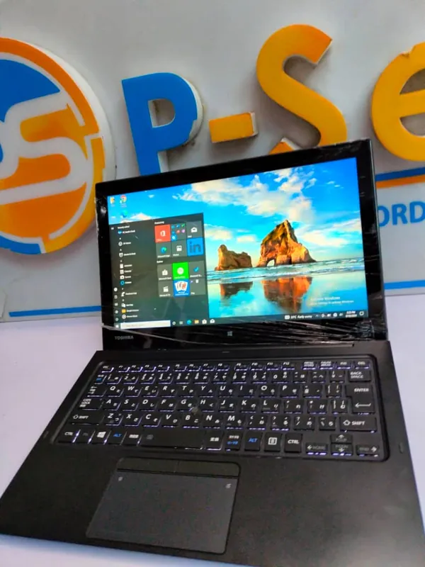 UK Used Toshiba dynabook R82/Y intel Gen core m 128gb 4GB RAM Keyboard light urious Design Intel HD 4GB Total Graphics memory Ultra slickbook PC