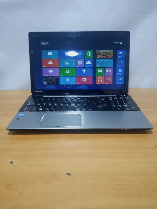 Toshiba Satellite S55-A5295 Core i7 Laptop 500HDD with Keyboard Light