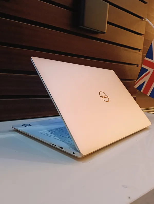 DellXPS 13 Core i7 8th Gen 512GB SSD 16GB Ram Keyboard Light