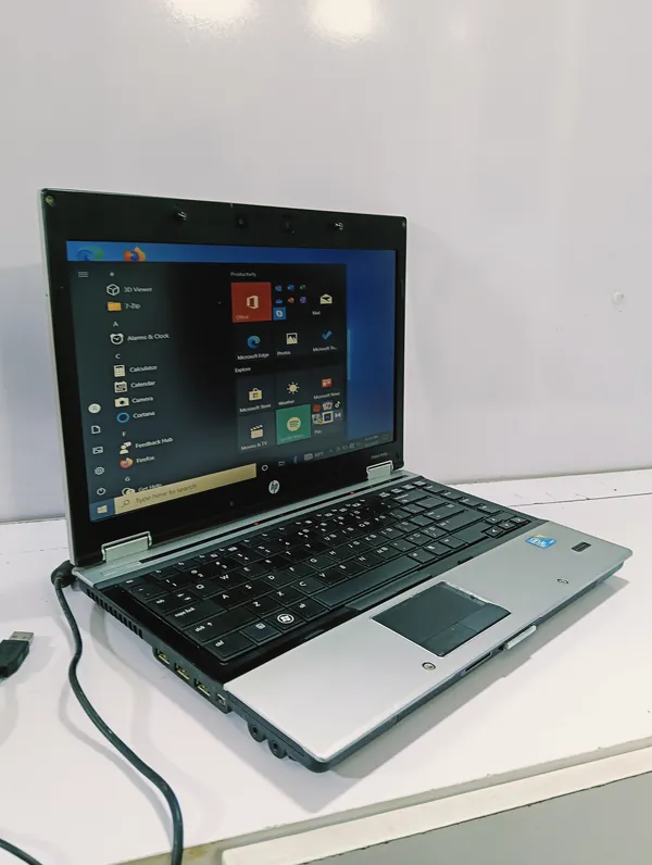 HP Elitebook 8440p Laptop Core i7 500GB HDD 8GB Ram Windows 10 Pro