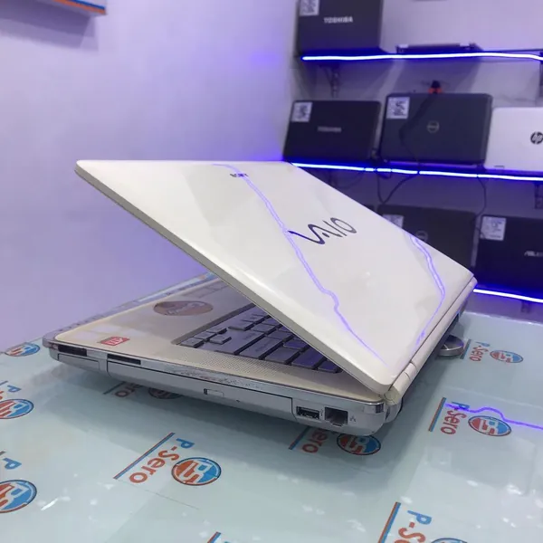 Sony VAIO Laptop Intel Dual Core 2 GB Ram 250GB HDD Very Portable and Fast