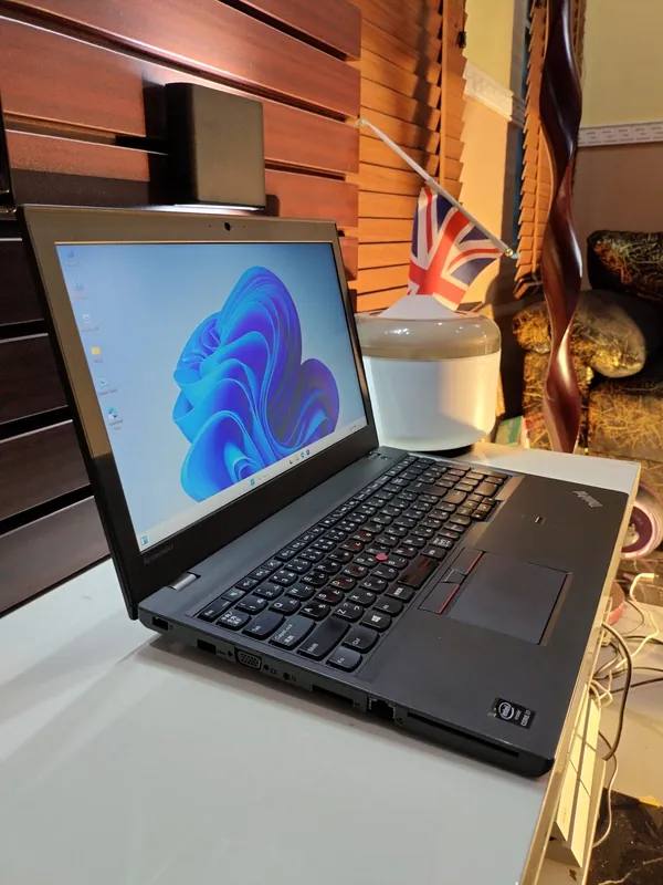 Lenovo ThinkPad W550S Laptop Core i7 256GB SSD 8GB Ram Windows 10 Pro