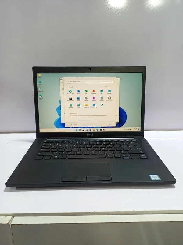 Dell latitude 7490 Intel Core i5 8GB Ram 256GB SSD Touchscreen Windows 11