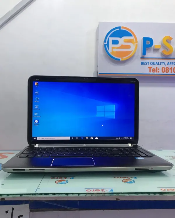 HP pavilion dv6 Notebook laptop 4GB RAM 320GB HDD 2.4GHz