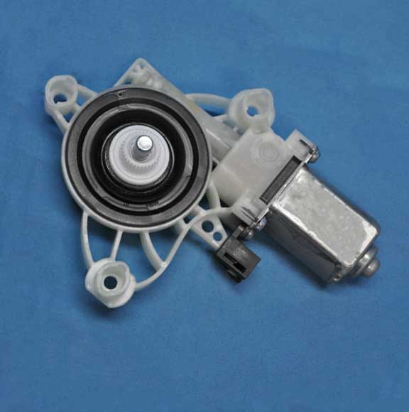 Mercedes Benz Genuine GEAR MOTOR 000906570664