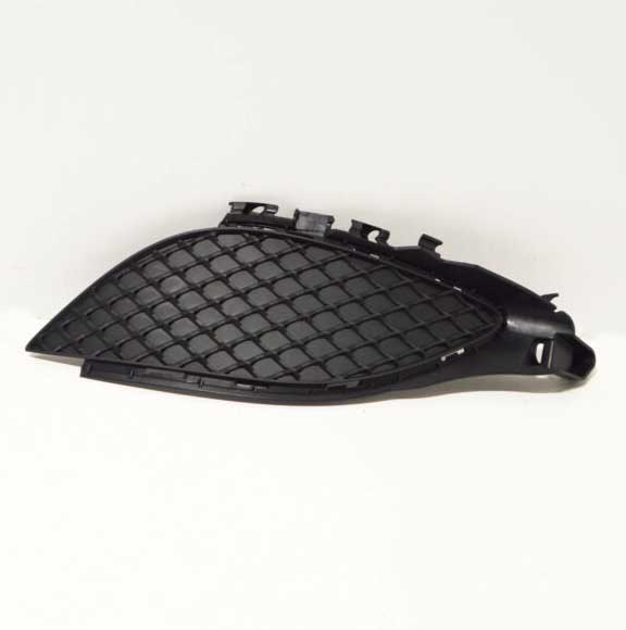 Mercedes Benz Genuine COVER BUMPER AREA 1768850422