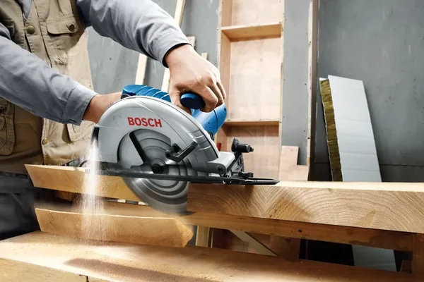 Bosch Turbo Professional Hand-Held Circular Saw 2,050 W, 235 mm, 5,300 rpm GKS 235
