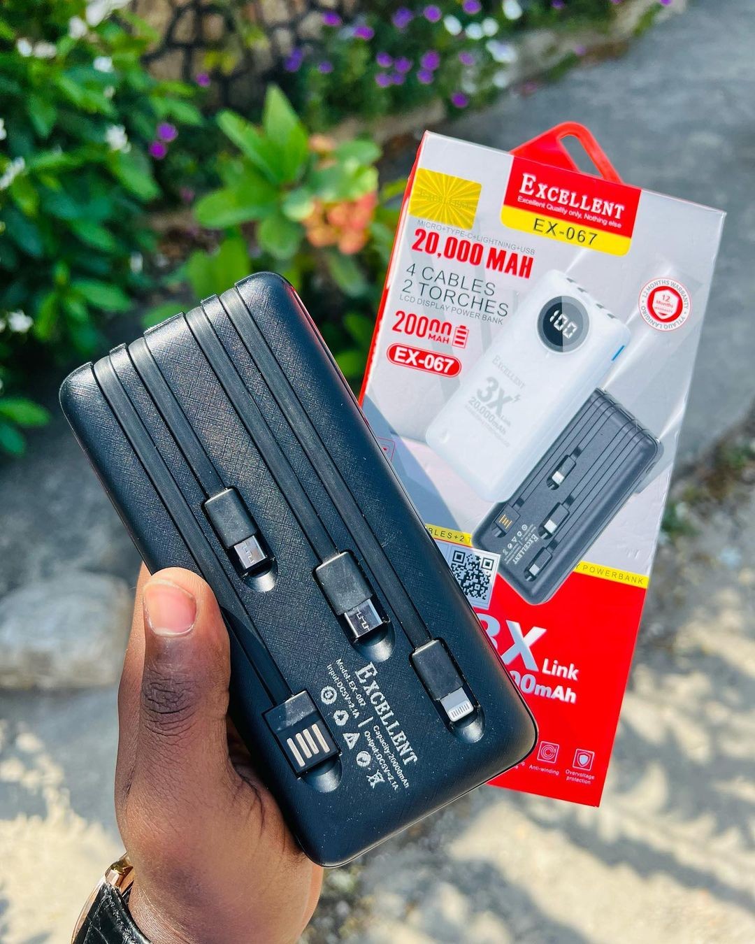 Excellent powerbank (20,000 mAh)