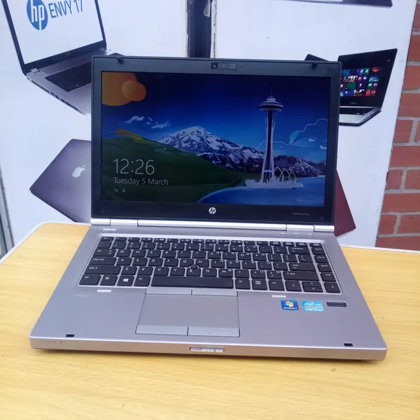 UK Used: HP Elitebook 8460p, Intel i5, 4gb 320HDD