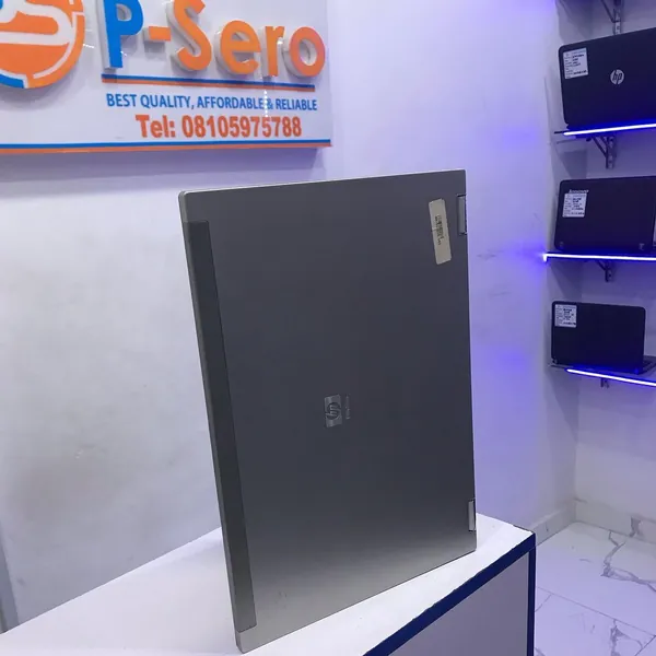 HP Elitebook 8730W workstation 4GB Ram 120GB HDD