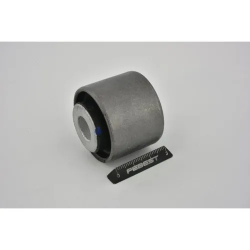 Mercedes Benz E 250 212.# Rear Rod Bushing