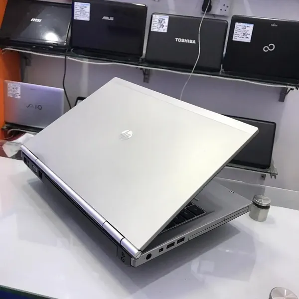 HP ELITEBOOK 8470p Core i7 12GB Ram 500GB Hard Drive 1GB Dedicated Graphics Keyboard Light Fingerprint