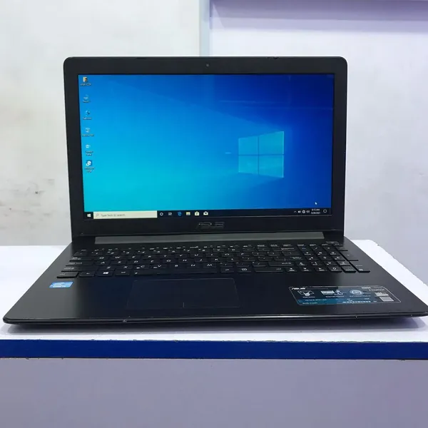 Asus X502CA- 4GB Ram 500GB HDD- Intel core i3