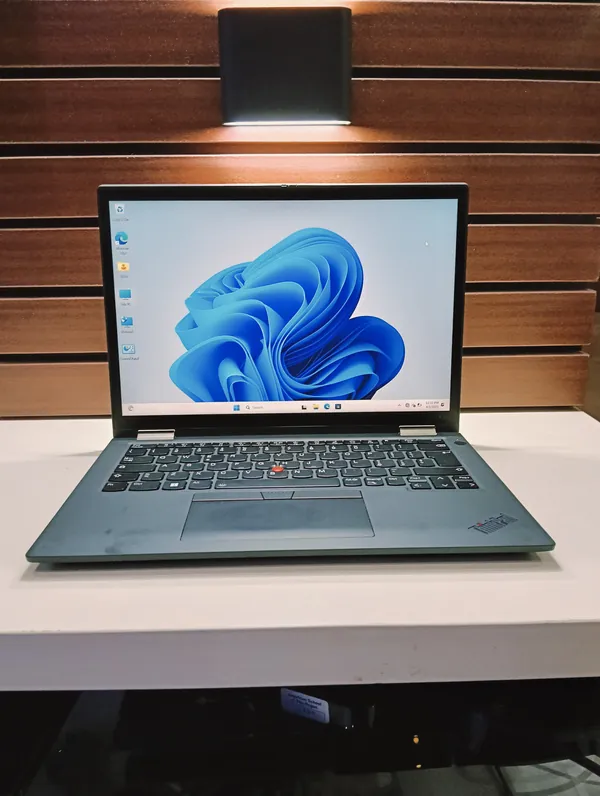 Lenovo 21AW00391X Laptop Core i7 12th Gen 512GB SSD 16GB Ram Windows 11 Pro