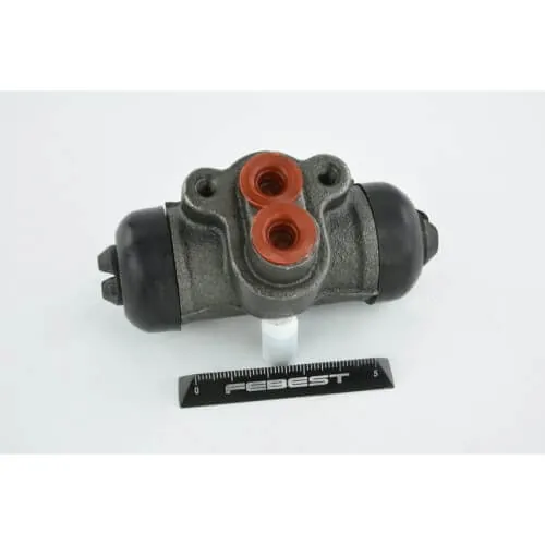 Suzuki Escudo SQ416V-3 Rear Right Wheel Brake Cylinder