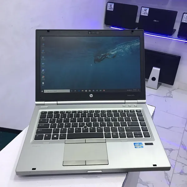 Hp Elitebook Super Clean- 4GB RAM 500GB HDD