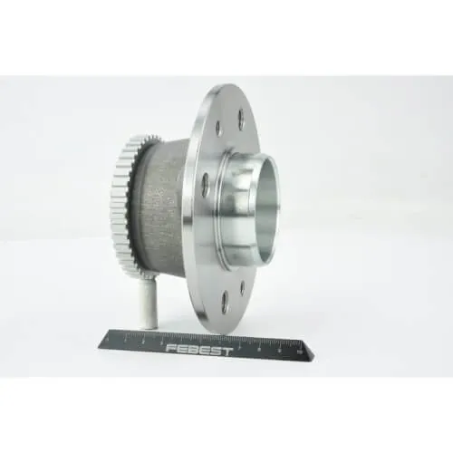 Nissan Kubistar X76  Rear Wheel Hub