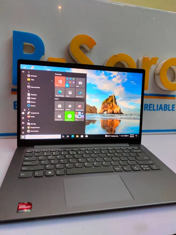UK Used LENOVO IDEAPAD 3 82kT AMD Radeon 3 5300U 5th Gen, SSD 128Gb _ 4Gb Ram Turbo Boost @ 2.6ghz Ultrabook slick, 2gb Total HD Graphics 2600