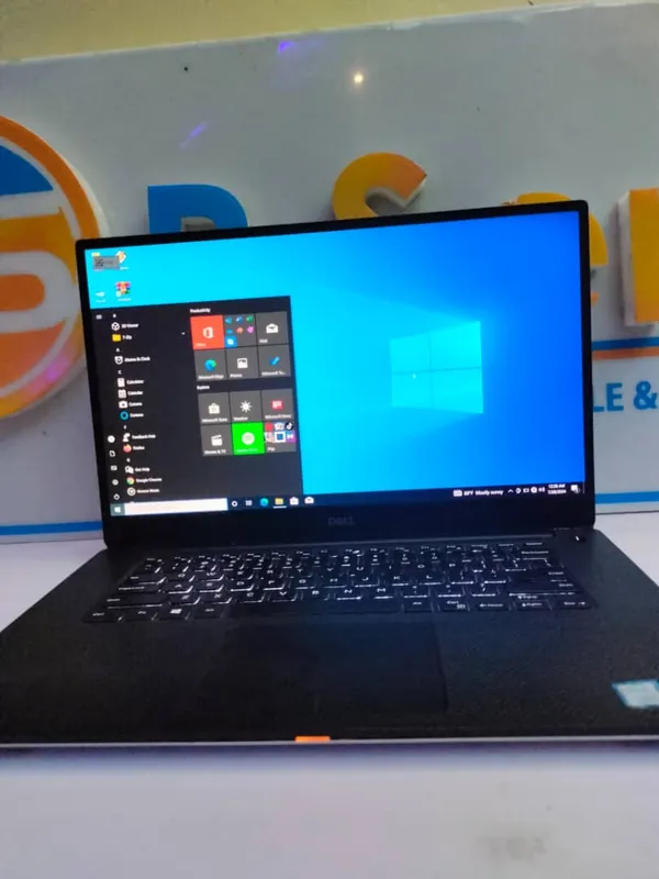 UK Used Dell Precision 5540 9th Gen. Intel Core i7 1TbGB SSD 32GB RAM 8GB Total Graphics HDMI Keyboard Light