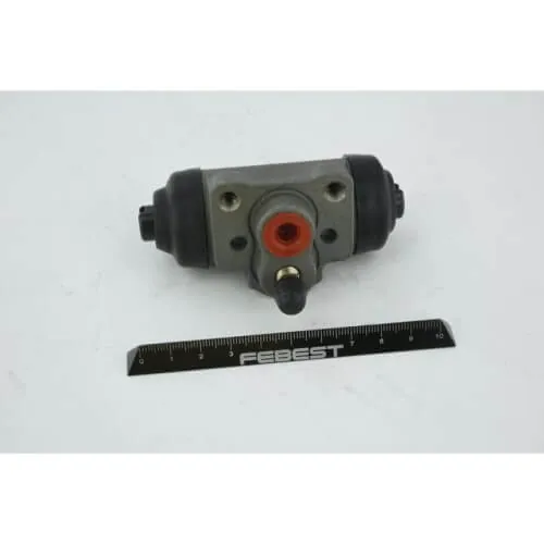 Mitsubishi L200 L200 Sportero KB9T Rear Wheel Brake Cylinder