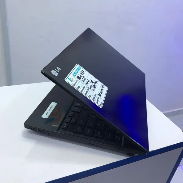 Slim and Powerful LG Xnote Laptop Intel Core i5 4GB Ram 320GB HDD Top Quality Display